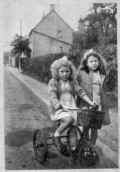 Ann Papworth and Dorothy